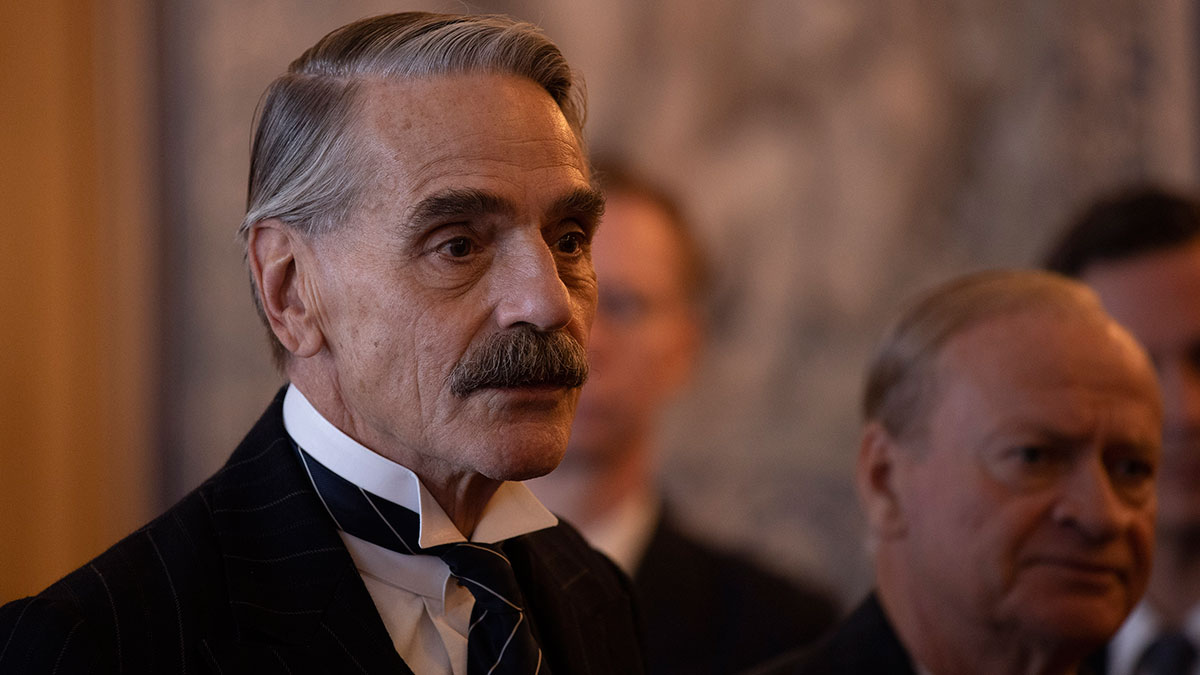 Jeremy Irons protagoniza el thriller de espías Munich